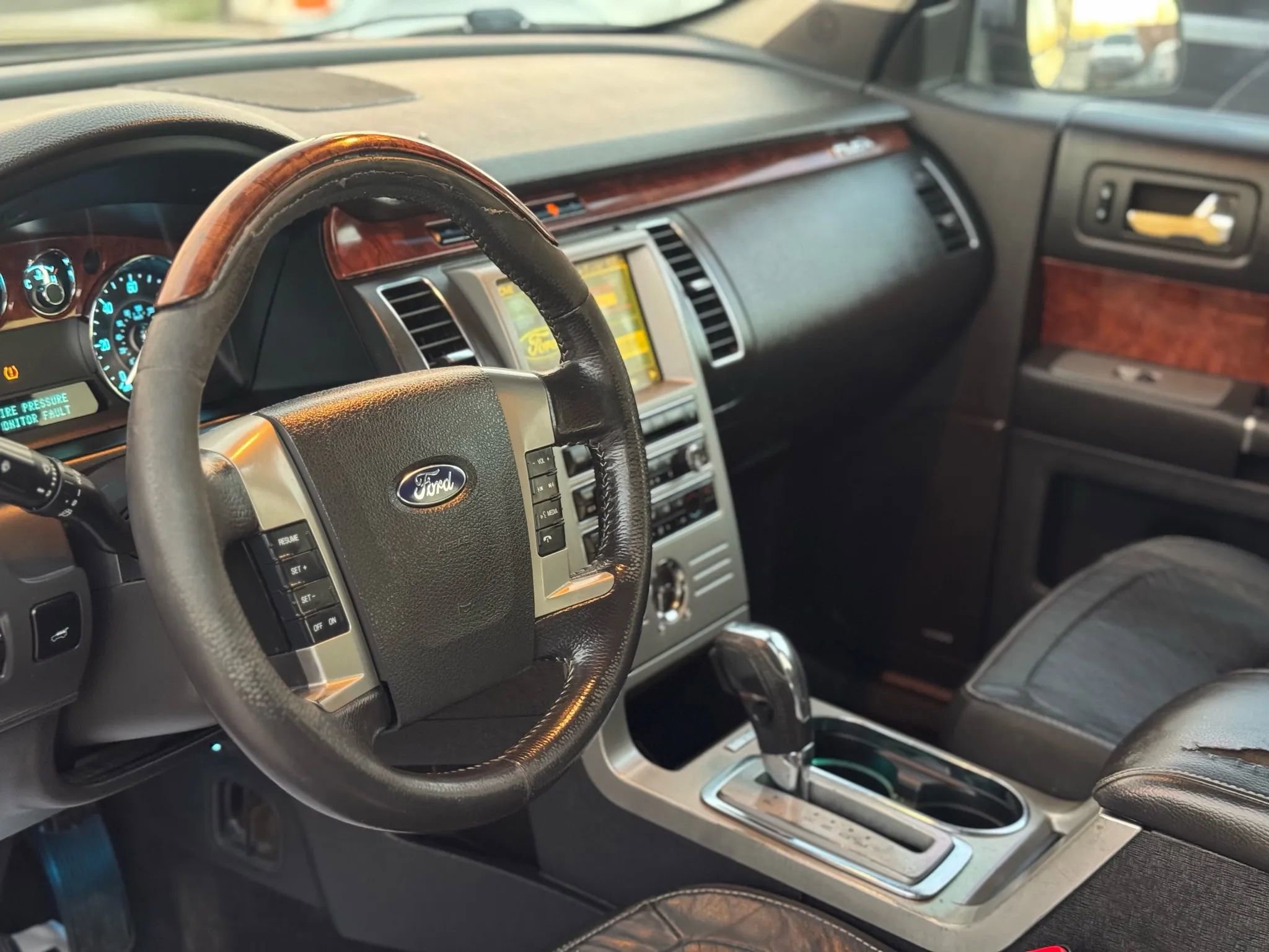 Used 2009 Ford Flex Limited image 34