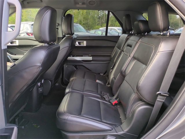 Used 2023 Ford Explorer Limited image 14