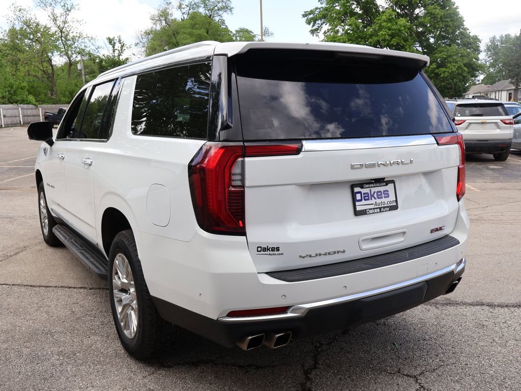 Used 2025 GMC Yukon XL Denali AWD/4WD image 6