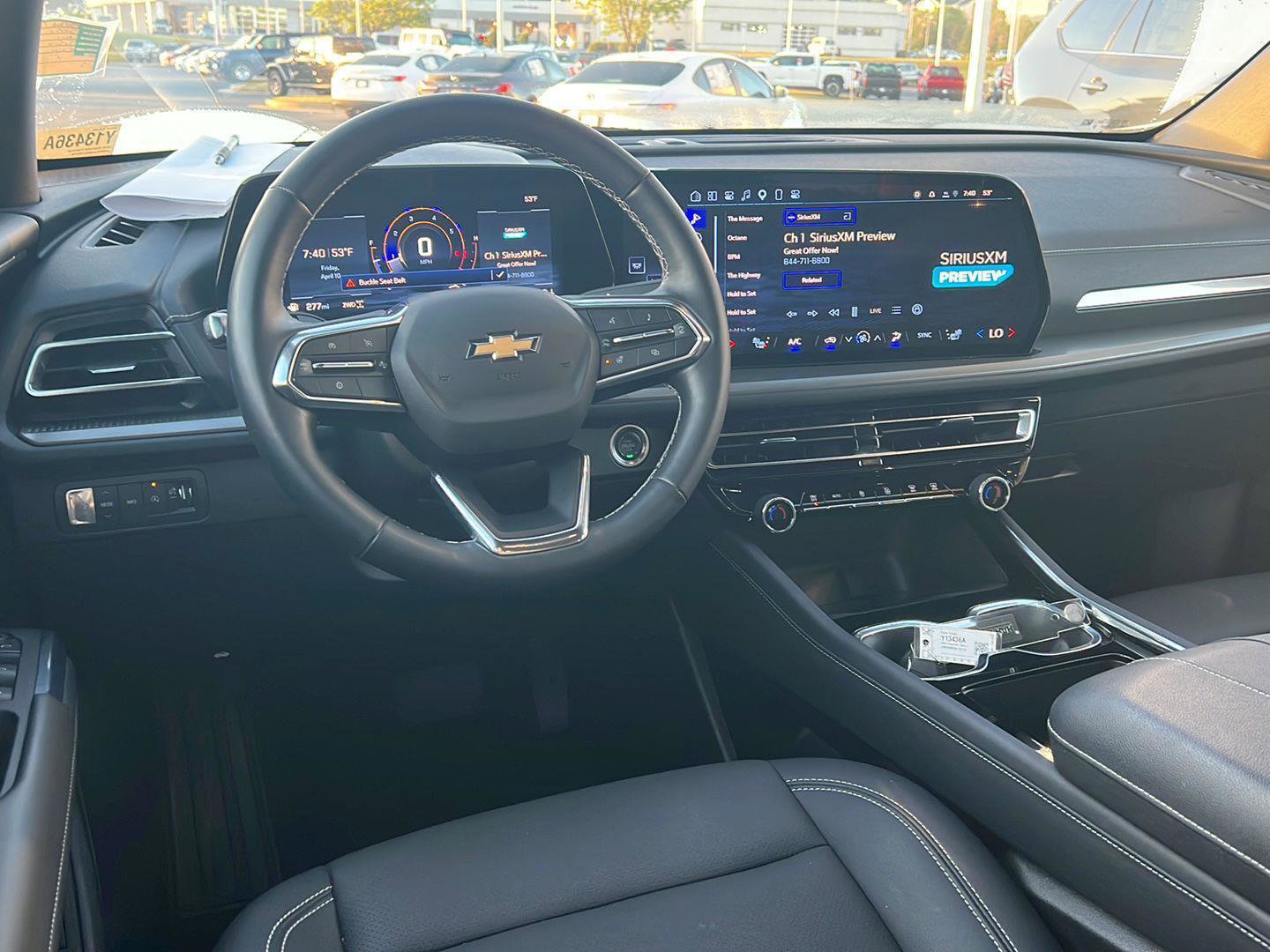 Used 2025 Chevrolet Traverse LT AWD/4WD image 19