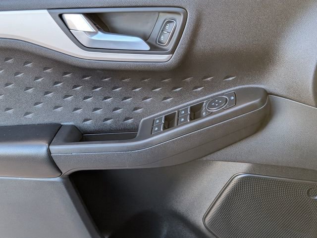 Used 2020 Ford Escape SE Sport image 27