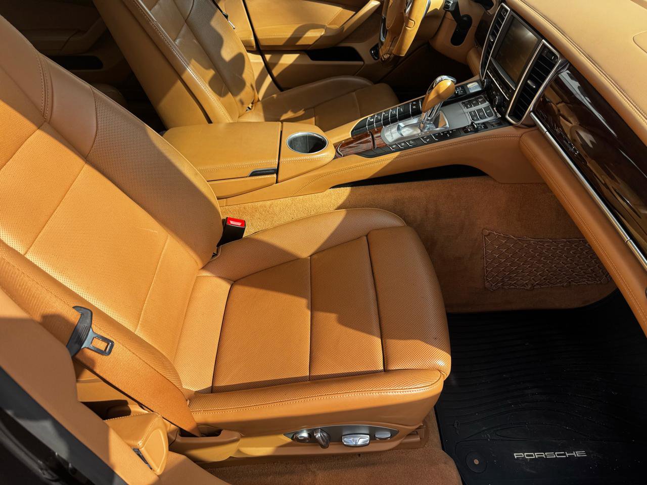 Used 2013 Porsche Panamera GTS AWD/4WD image 32