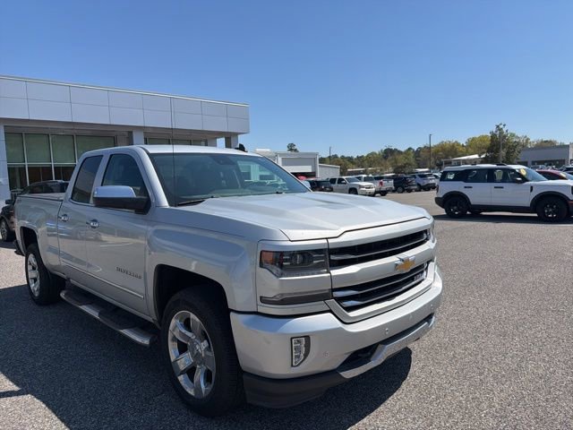 Used 2017 Chevrolet Silverado 1500 LTZ Z71 w/ LTZ Plus Package image 5