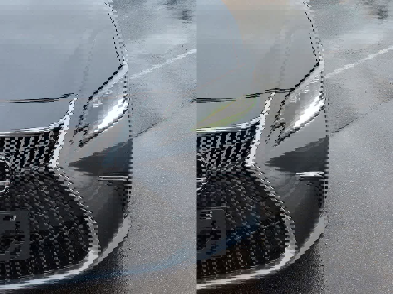 Used 2024 Lexus ES 300h Ultra Luxury image 10