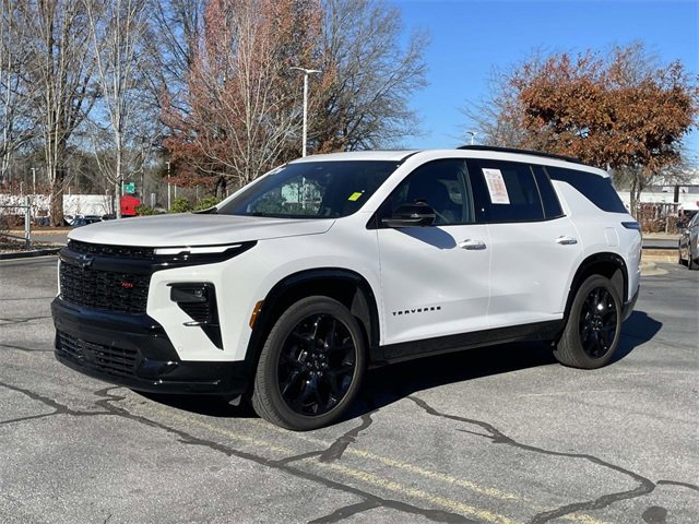 Used 2024 Chevrolet Traverse RS
