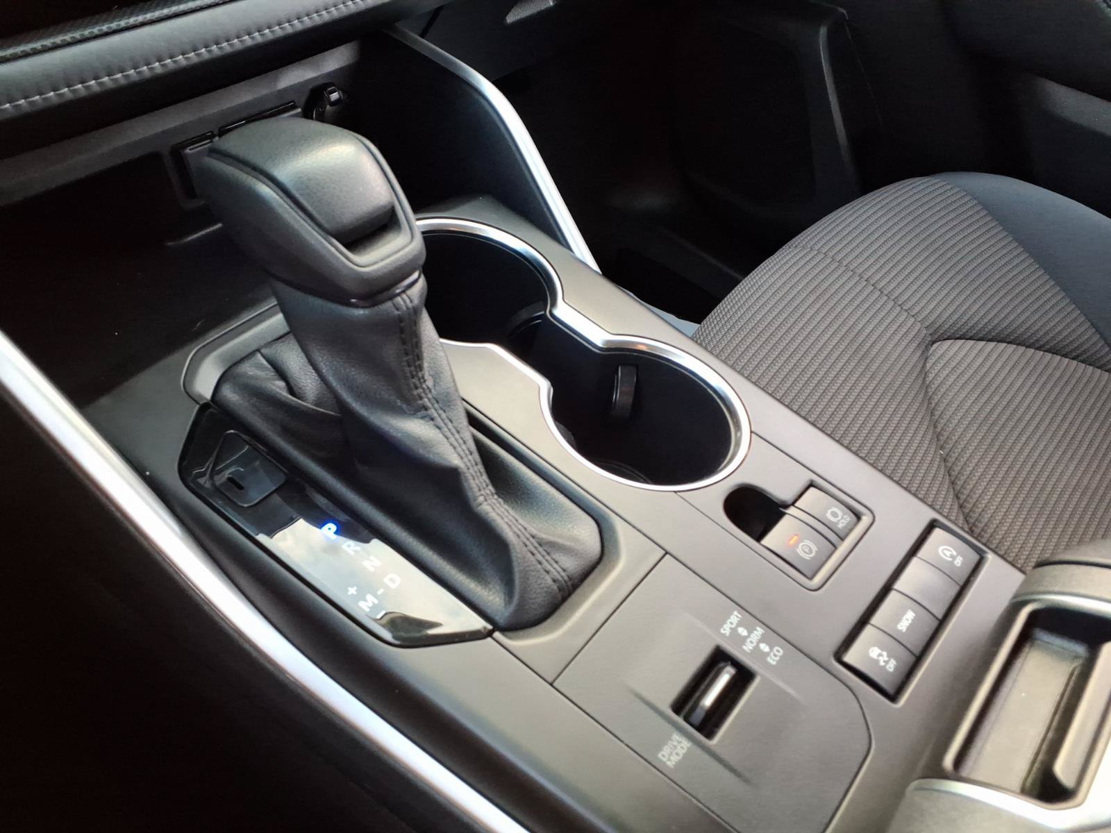 Certified 2020 Toyota Highlander L FWD image 19