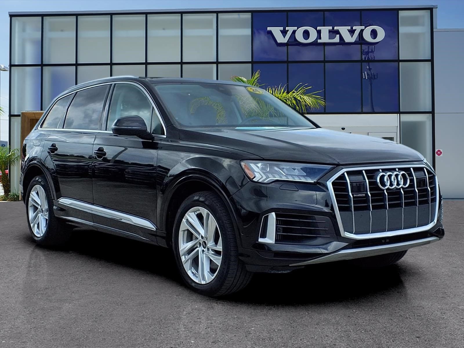 Used 2024 Audi Q7 3.0T Premium Plus AWD/4WD image 1