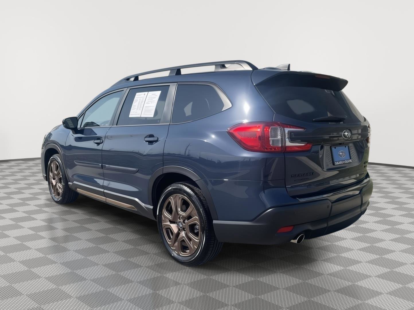 Certified 2025 Subaru Ascent Bronze Edition image 5