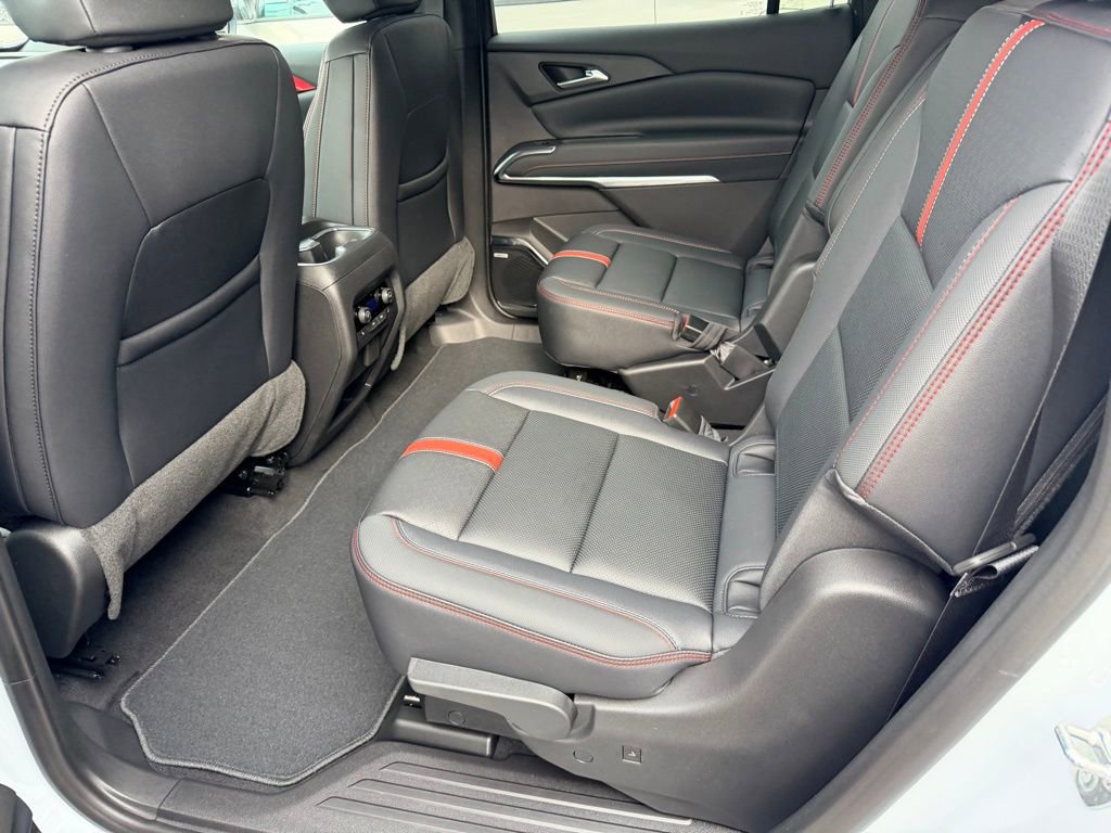 New 2026 Chevrolet Traverse RS w/ LPO, Floor Liner Package image 30