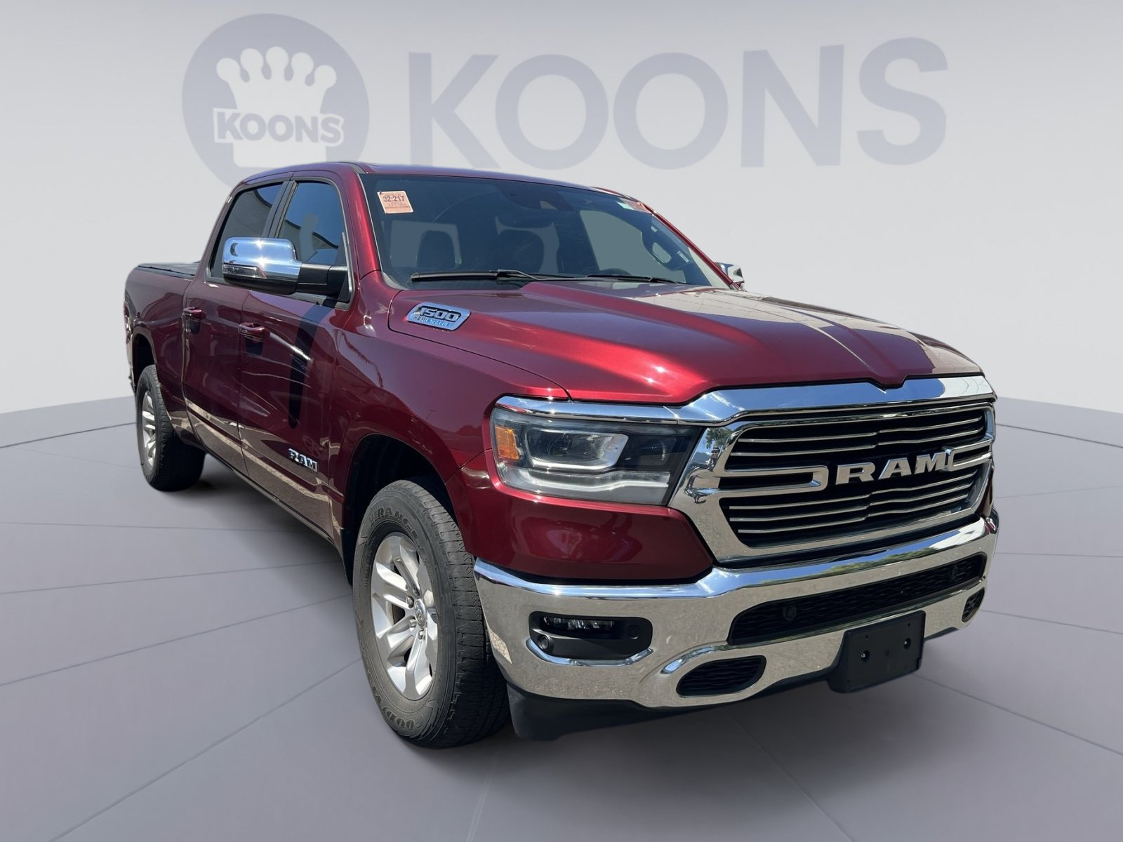 Used 2023 RAM 1500 Laramie AWD/4WD image 5