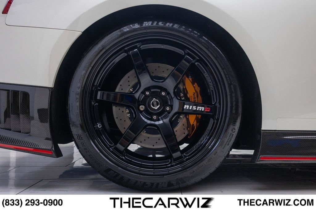 Used 2018 Nissan GT-R NISMO AWD/4WD image 34