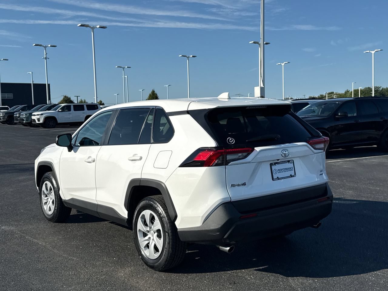 Used 2025 Toyota RAV4 LE AWD/4WD image 4