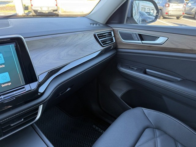 New 2026 Volkswagen Atlas SE image 18