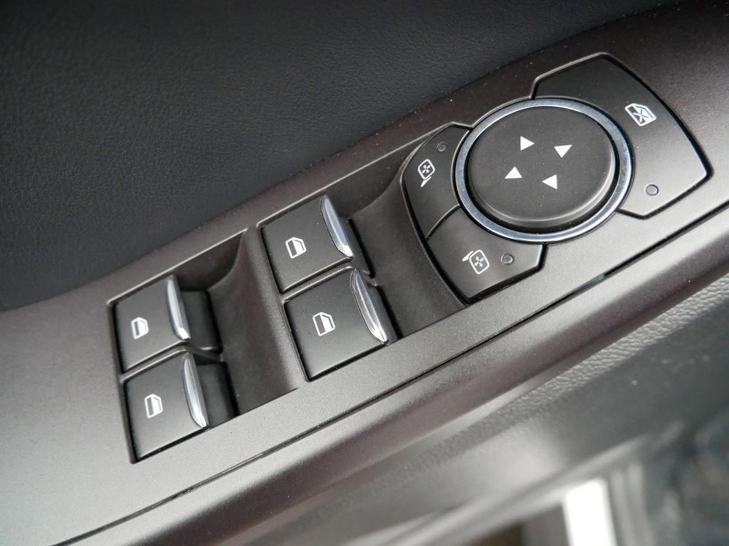 Used 2020 Ford Explorer XLT w/ Comfort Package image 10