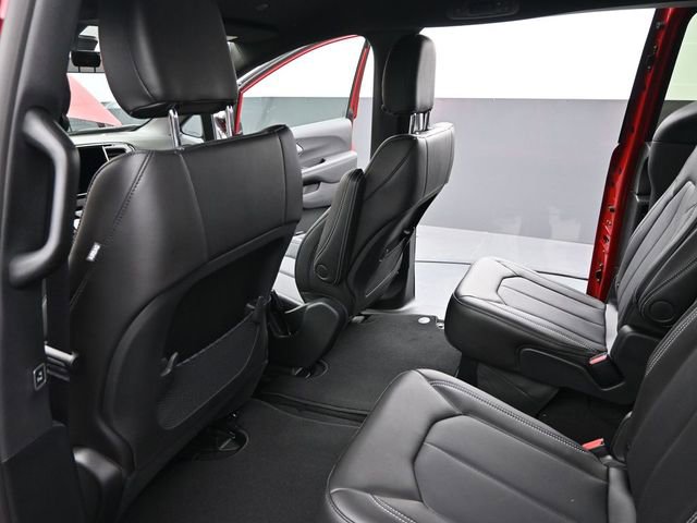New 2026 Chrysler Voyager LX image 13