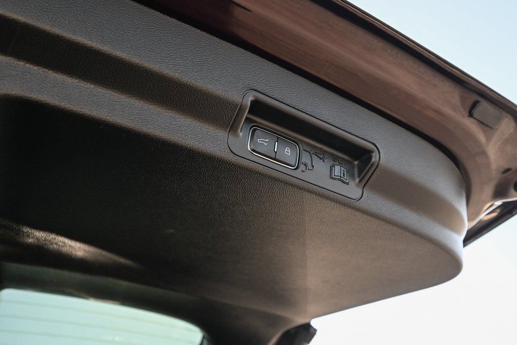 Certified 2023 Ford Explorer XLT w/ Equipment Group 202A image 18