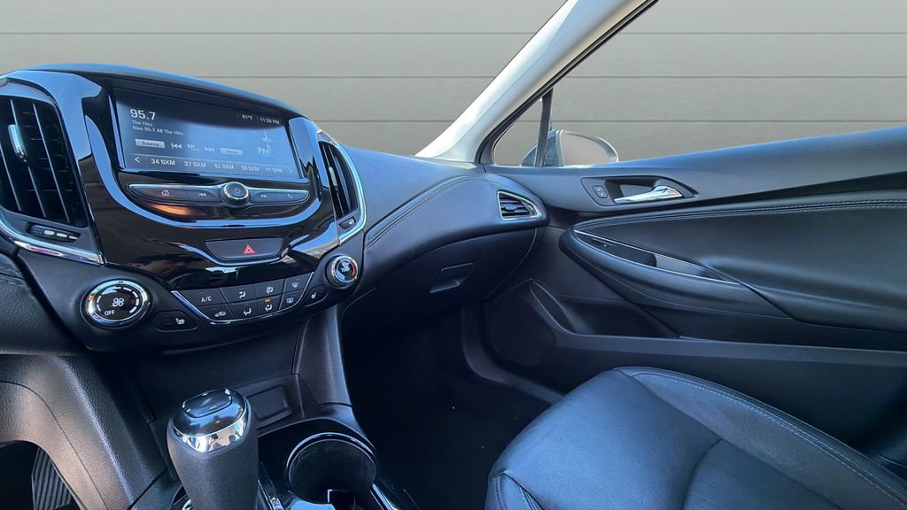 Used 2017 Chevrolet Cruze LT w/ Leather Package image 24