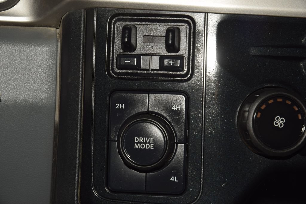 Used 2024 Ford F550 4x4 Crew Cab Super Duty w/ XLT Value Package image 24