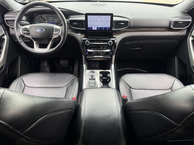 Used 2021 Ford Explorer Limited w/ Hybrid Equipment Group 310A AWD/4WD image 11