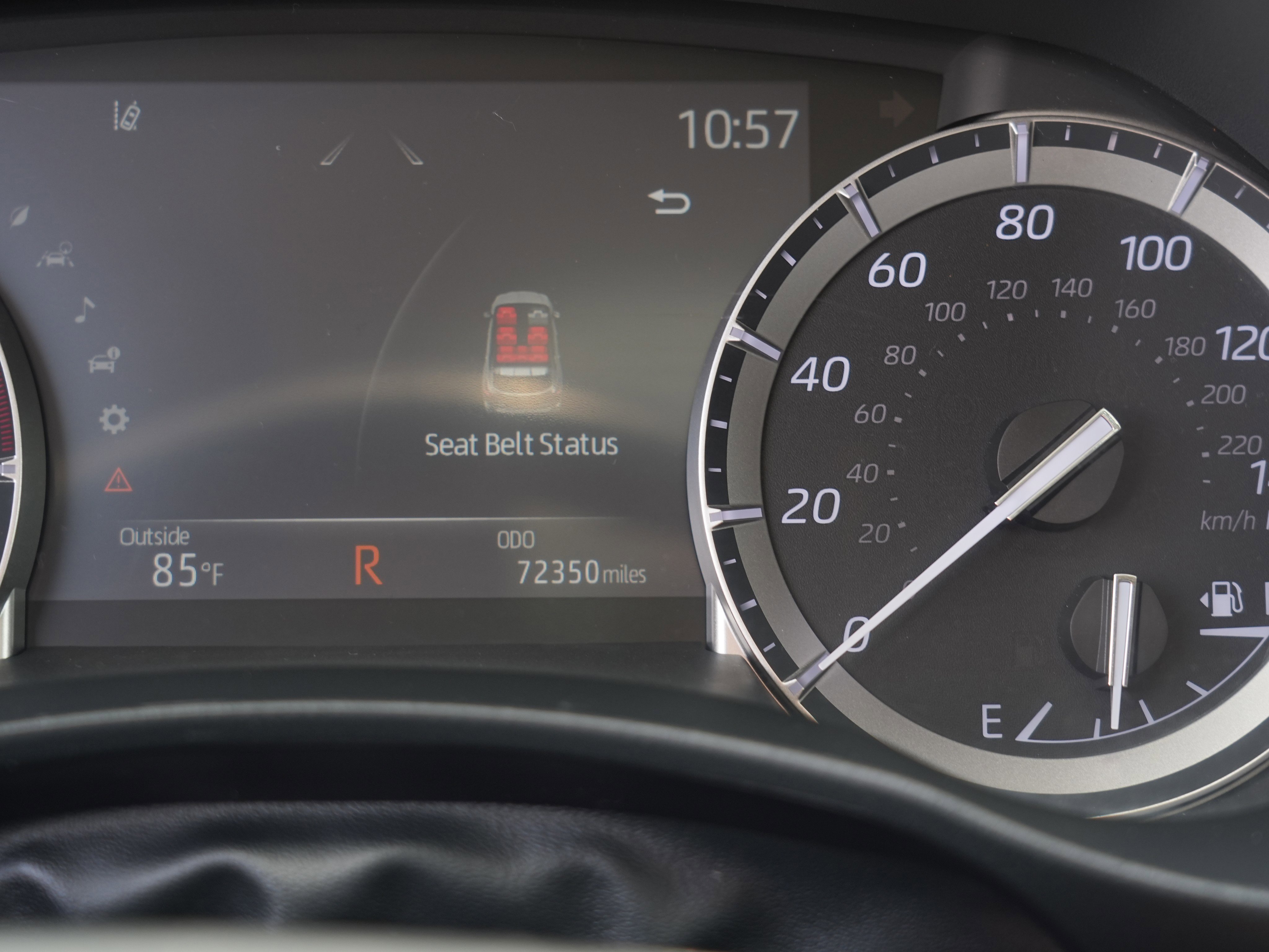 Used 2022 Toyota Highlander XLE AWD/4WD image 30