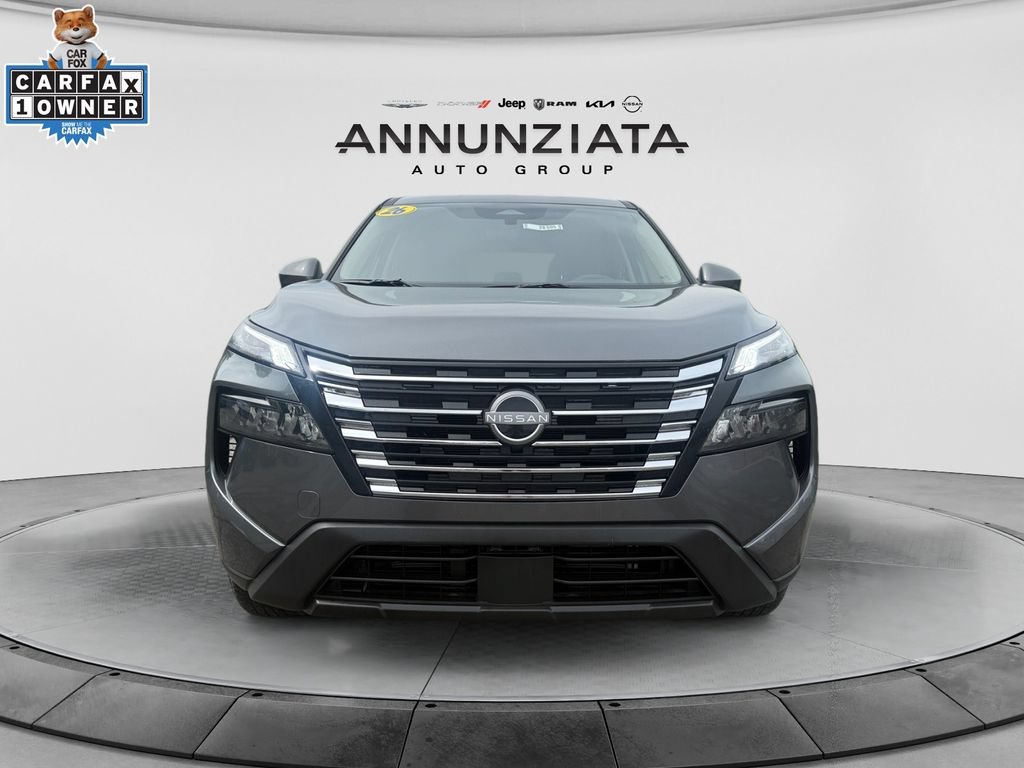 Certified 2026 Nissan Rogue SV AWD/4WD image 8