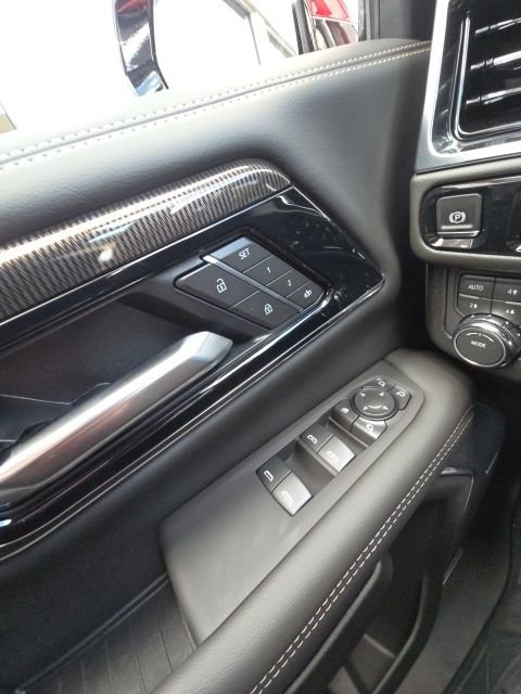 New 2026 GMC Yukon XL Elevation image 12