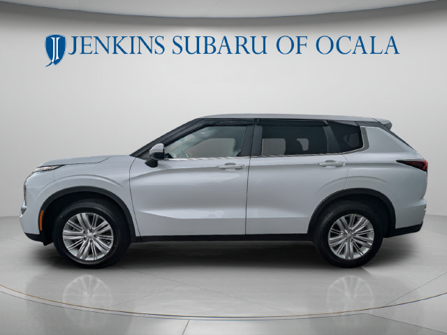 Used 2024 Mitsubishi Outlander ES FWD image 6