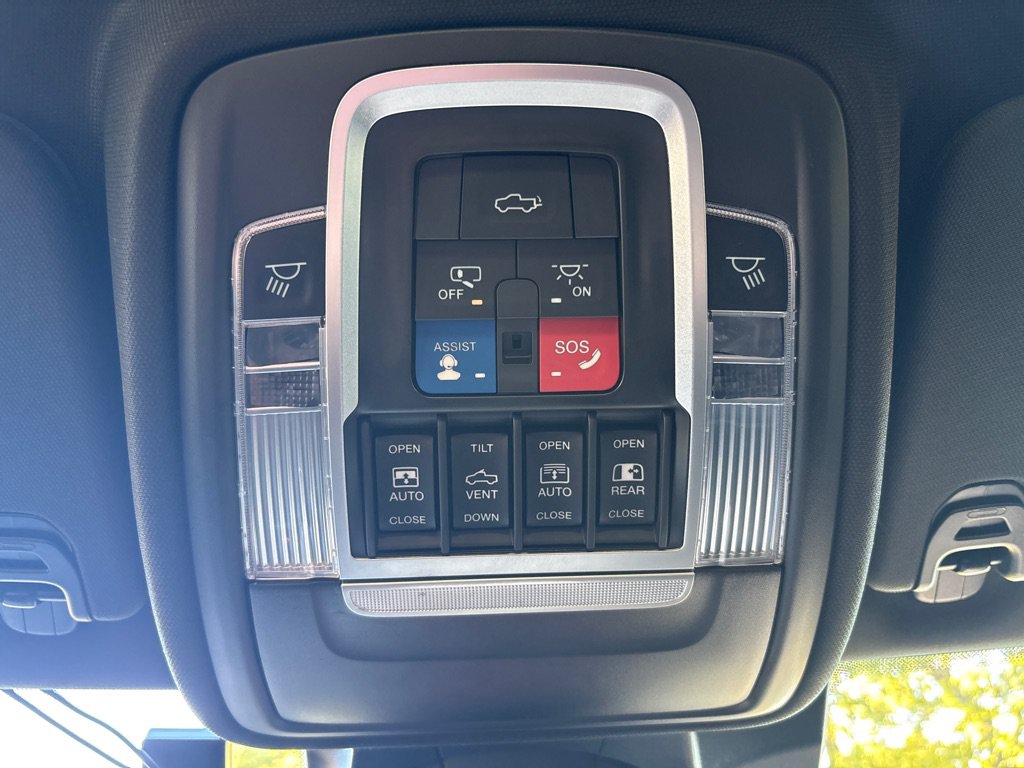 Used 2021 RAM 1500 Limited w/ Bed Utility Group RWD image 30