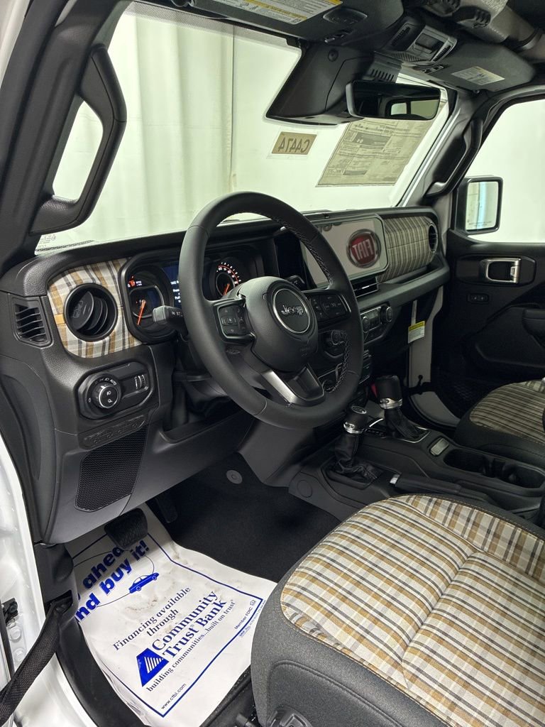 New 2026 Jeep Gladiator Sport AWD/4WD image 11