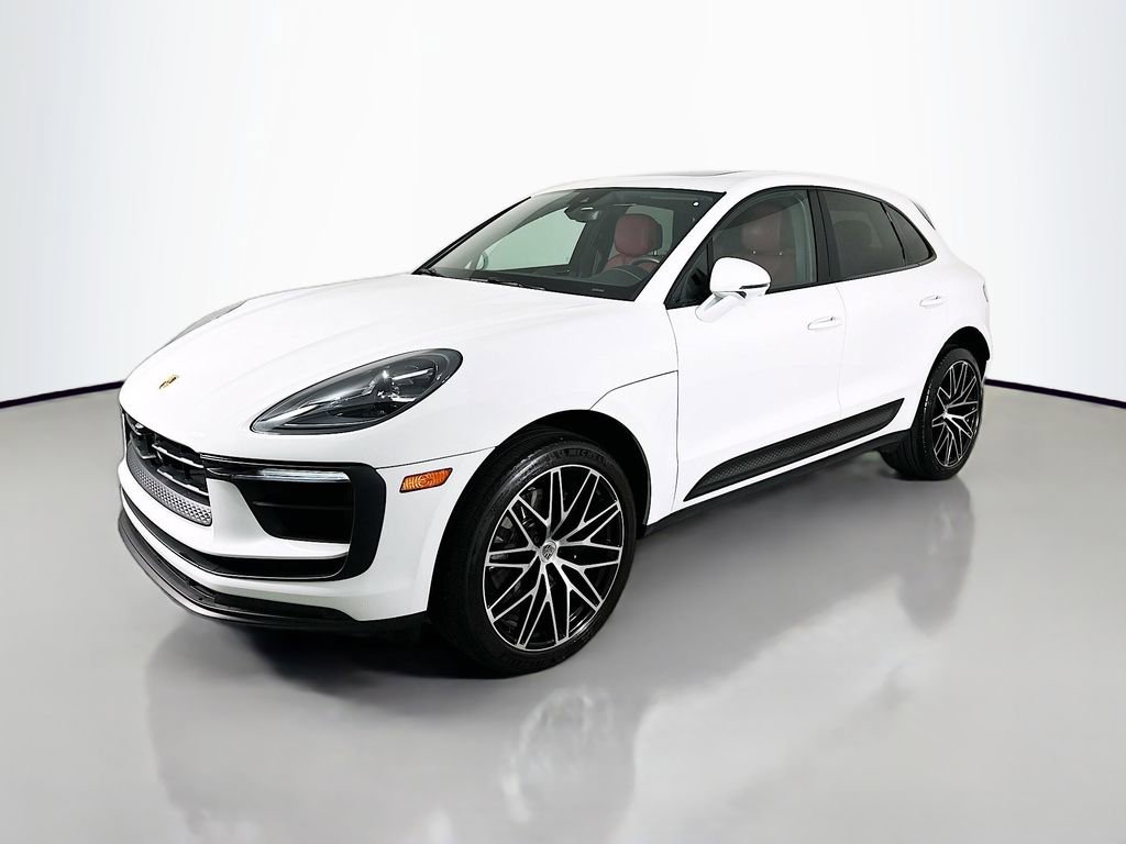 Used 2023 Porsche Macan S image 1