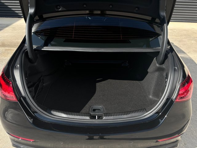 Used 2024 Mercedes-Benz C 300 Sedan image 26