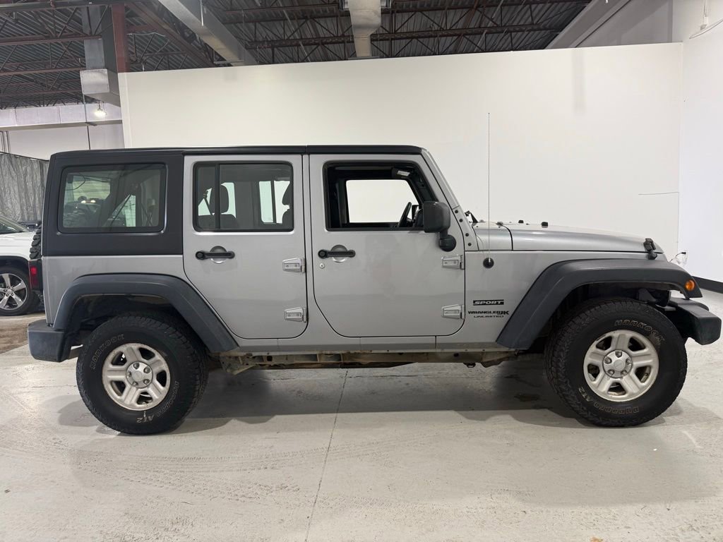Used 2018 Jeep Wrangler Unlimited Sport w/ Max Tow Package AWD/4WD image 5