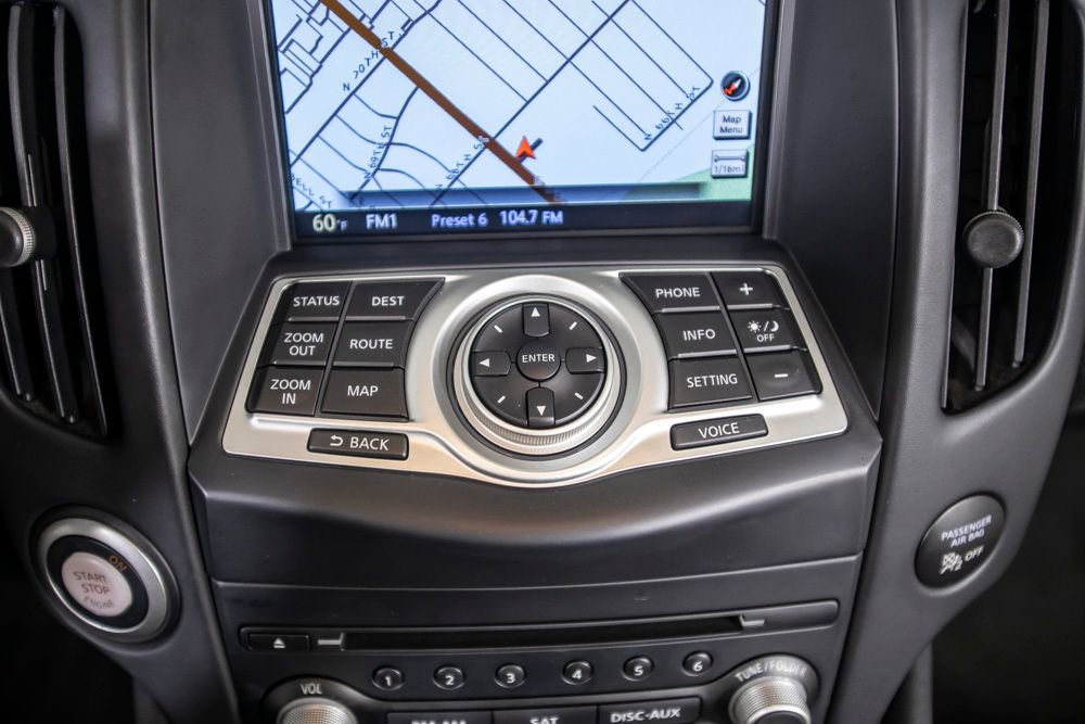 Used 2018 Nissan 370Z Touring image 34