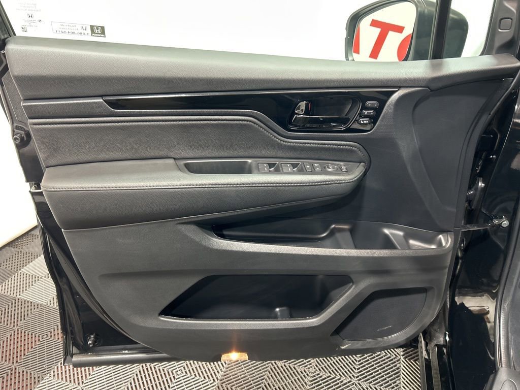 Used 2024 Honda Odyssey Touring image 25