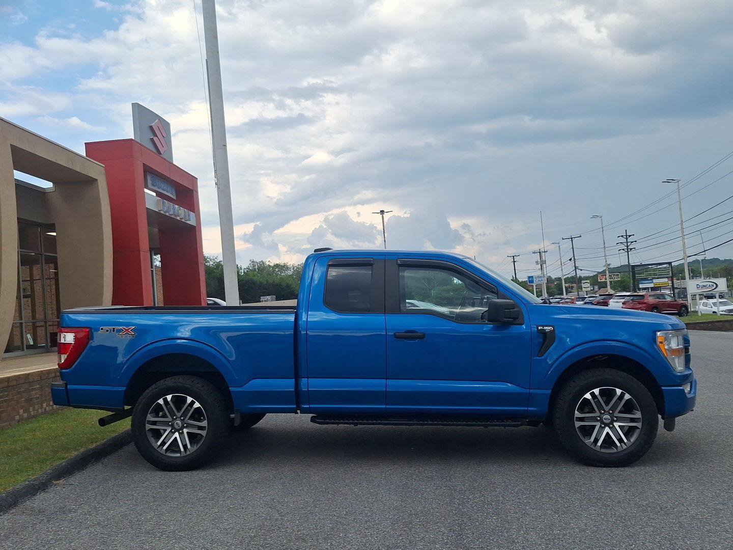 Used 2021 Ford F150 XL w/ Equipment Group 101A High AWD/4WD image 2