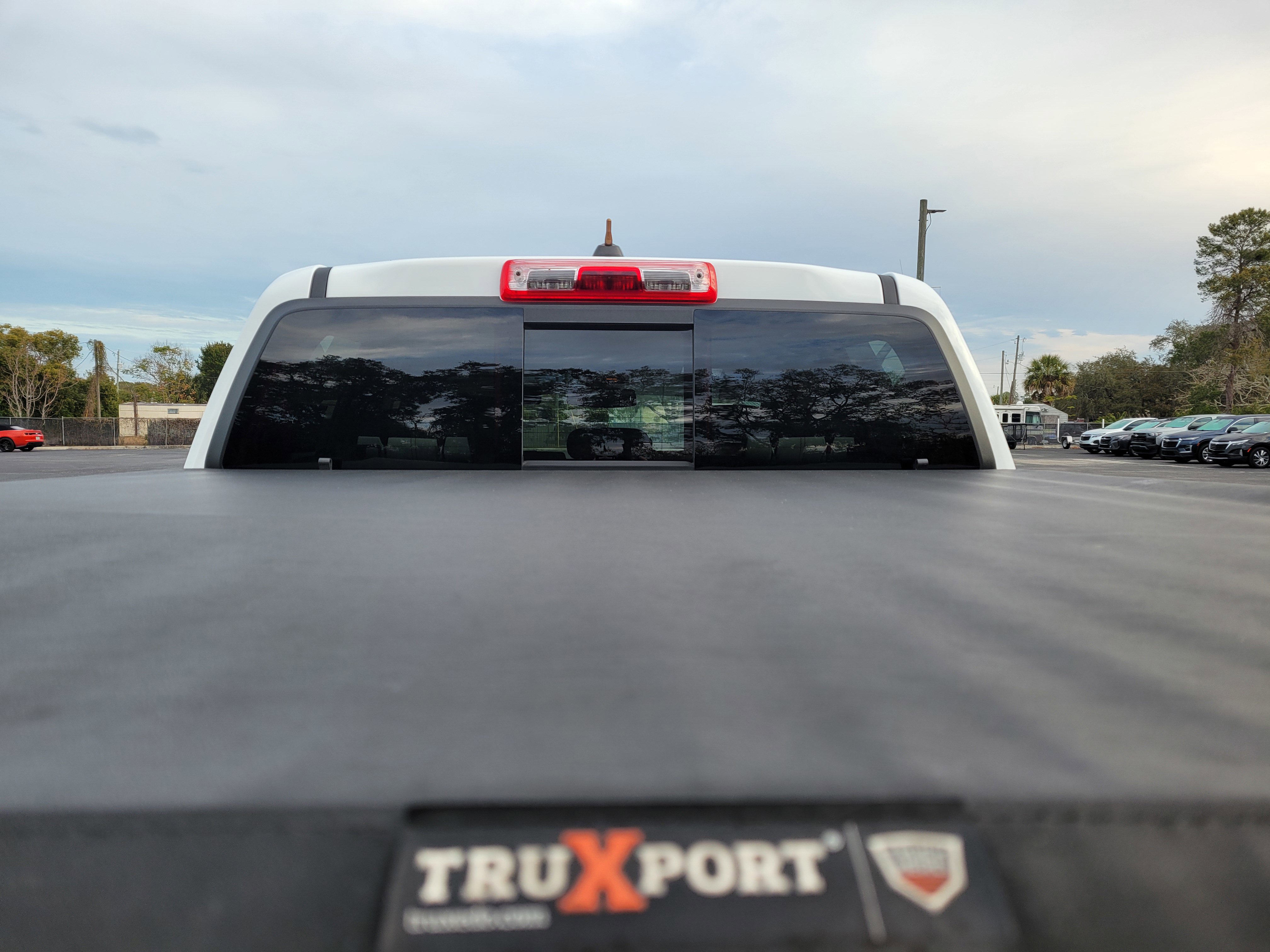 Certified 2024 GMC Canyon AT4X image 7