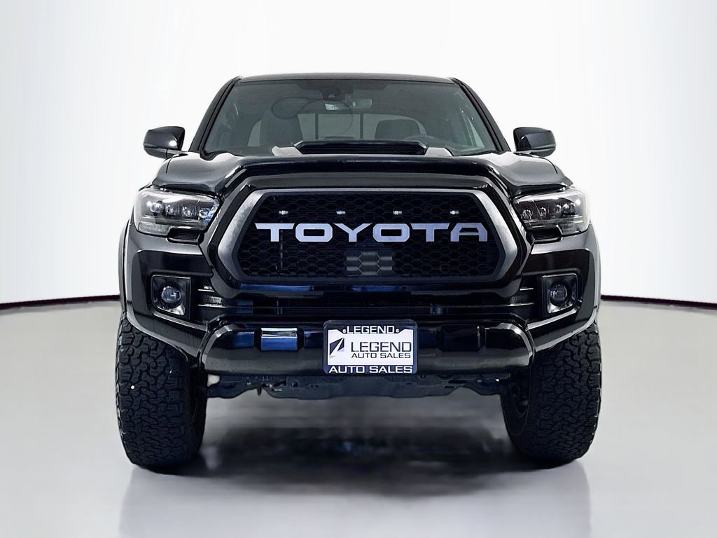 Used 2019 Toyota Tacoma SR5 RWD image 2