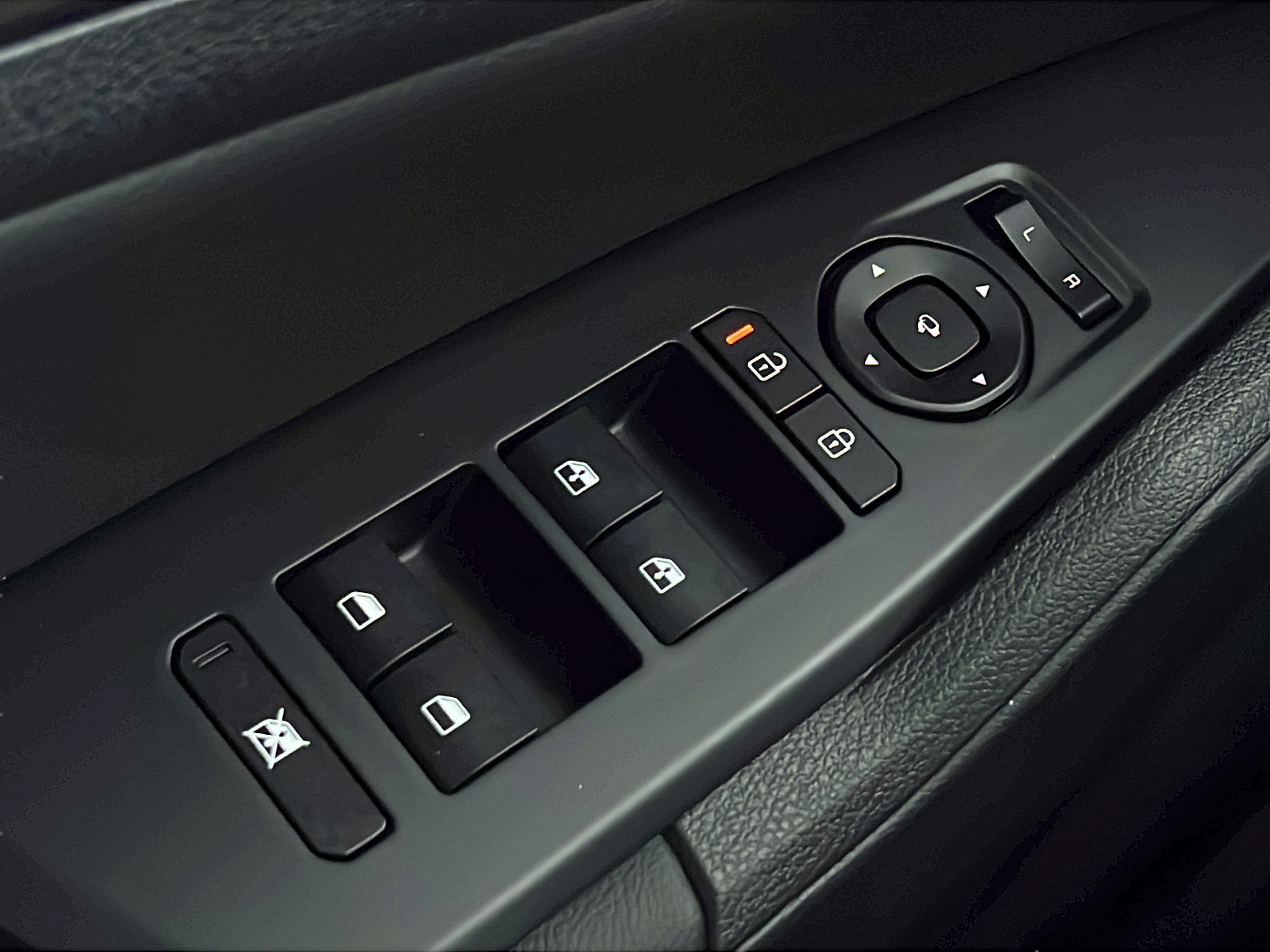 New 2026 Kia Sportage SX AWD/4WD image 19