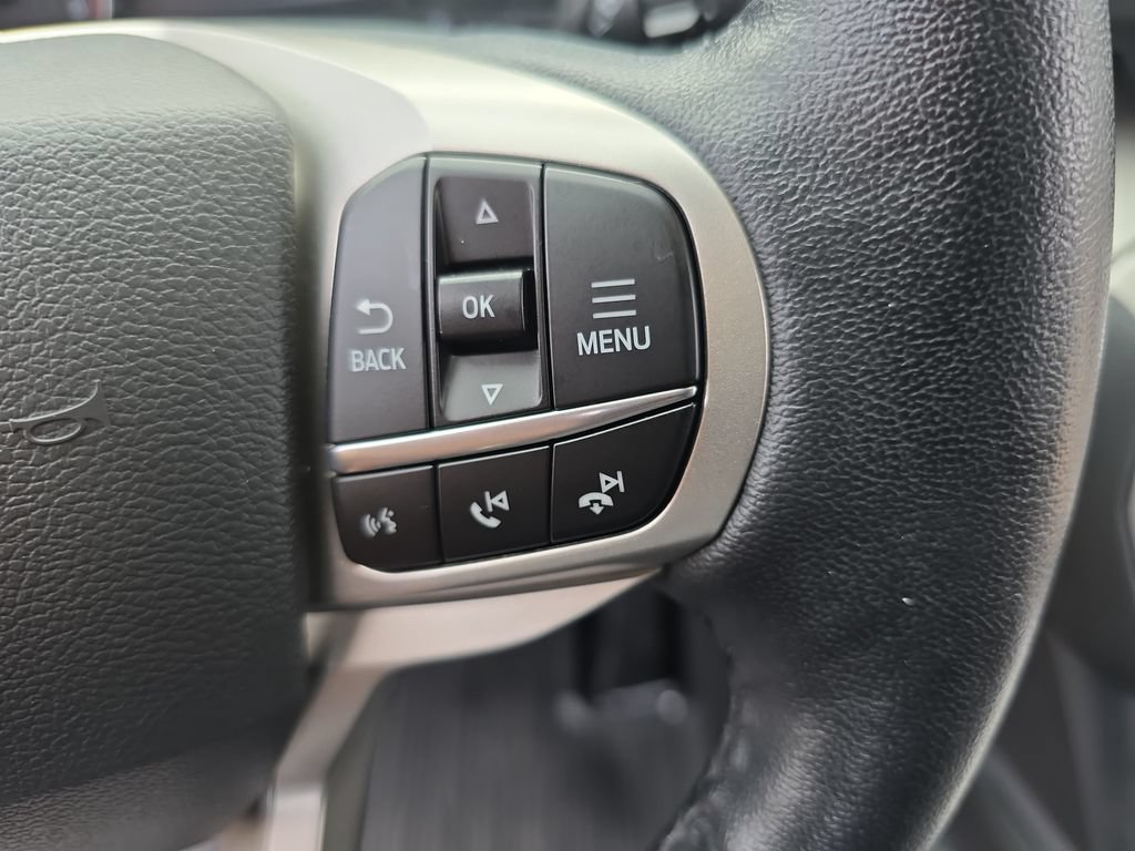 Used 2022 Ford Explorer XLT w/ Equipment Group 202A AWD/4WD image 19