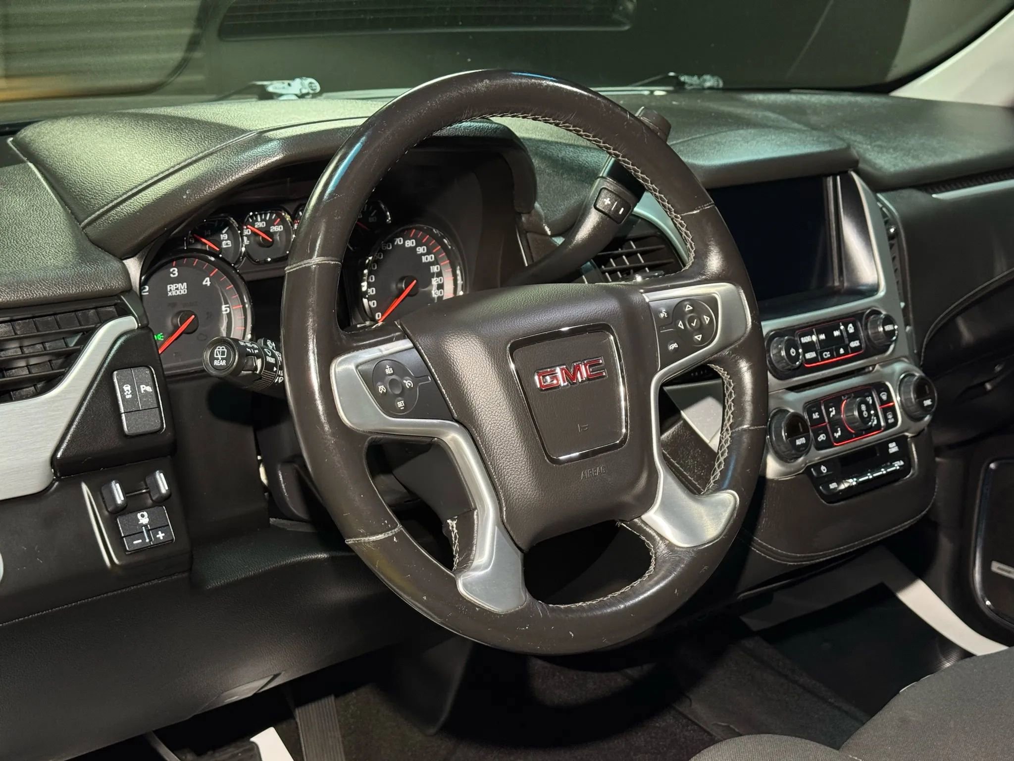 Used 2016 GMC Yukon SLE w/ HD Trailering Package image 55