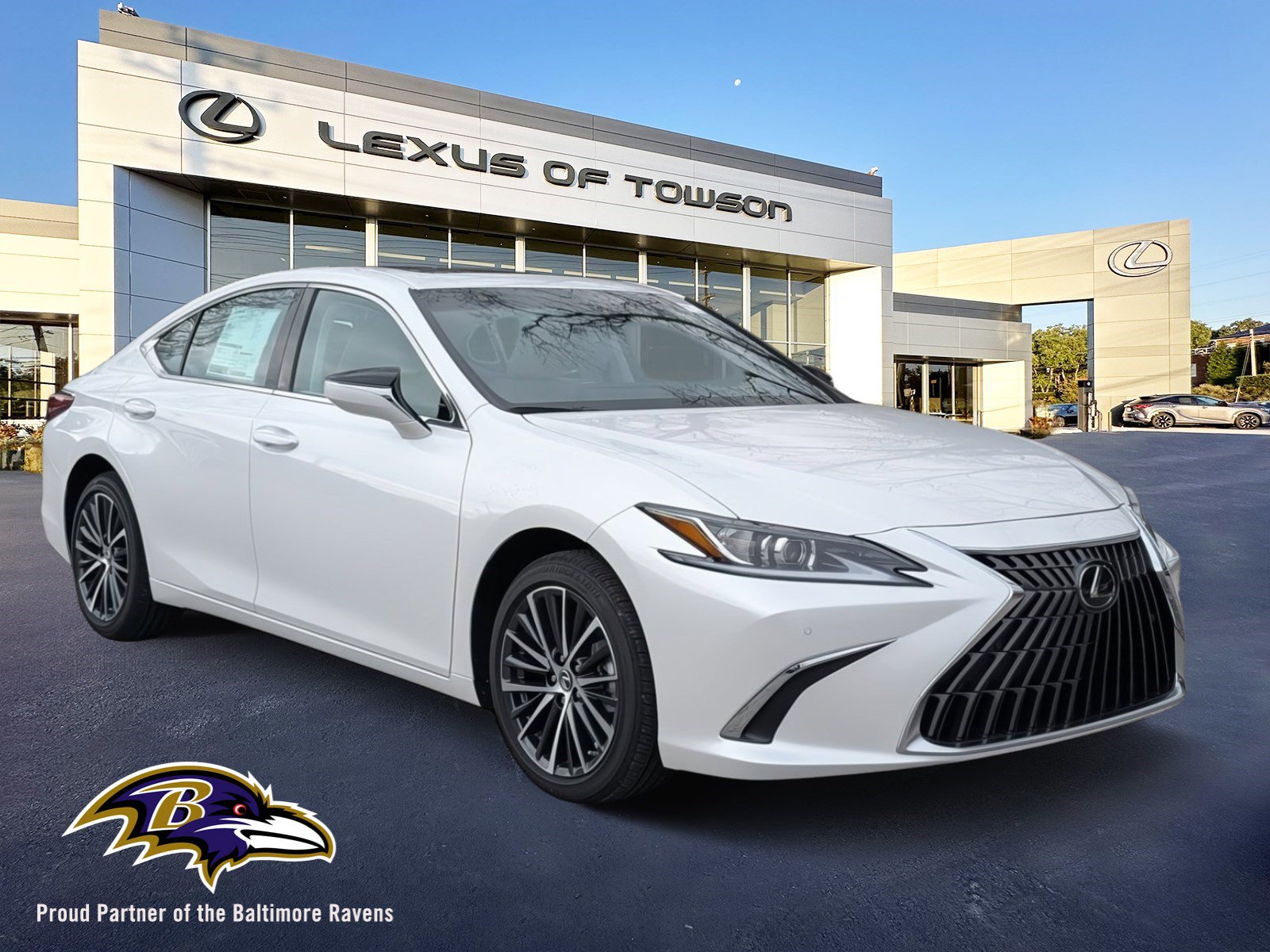 New 2025 Lexus ES 350 w/ Premium Package