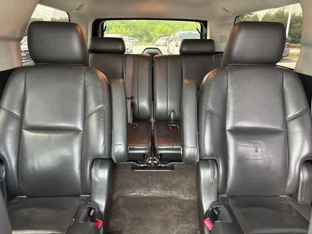 Used 2013 Cadillac Escalade ESV Luxury AWD/4WD image 24