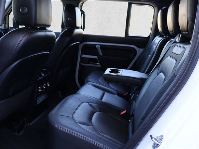 Used 2023 Land Rover Defender 110 X-Dynamic SE AWD/4WD image 27
