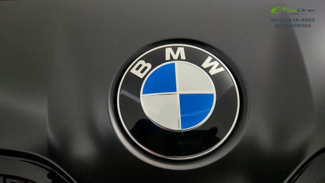 Used 2023 BMW 740i w/ Parking Assistance Package RWD image 33