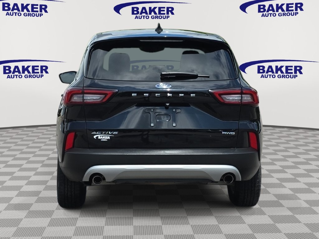 Used 2025 Ford Escape Active AWD/4WD image 4