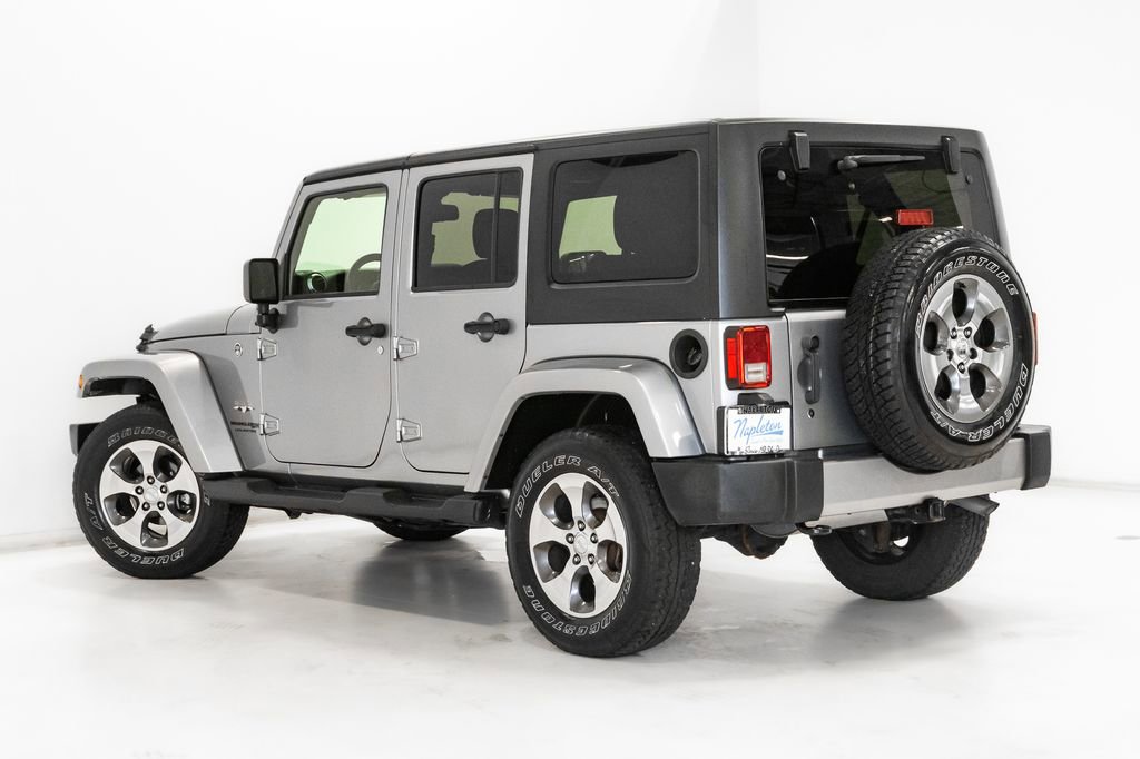Used 2018 Jeep Wrangler Unlimited Sahara w/ Connectivity Group image 24