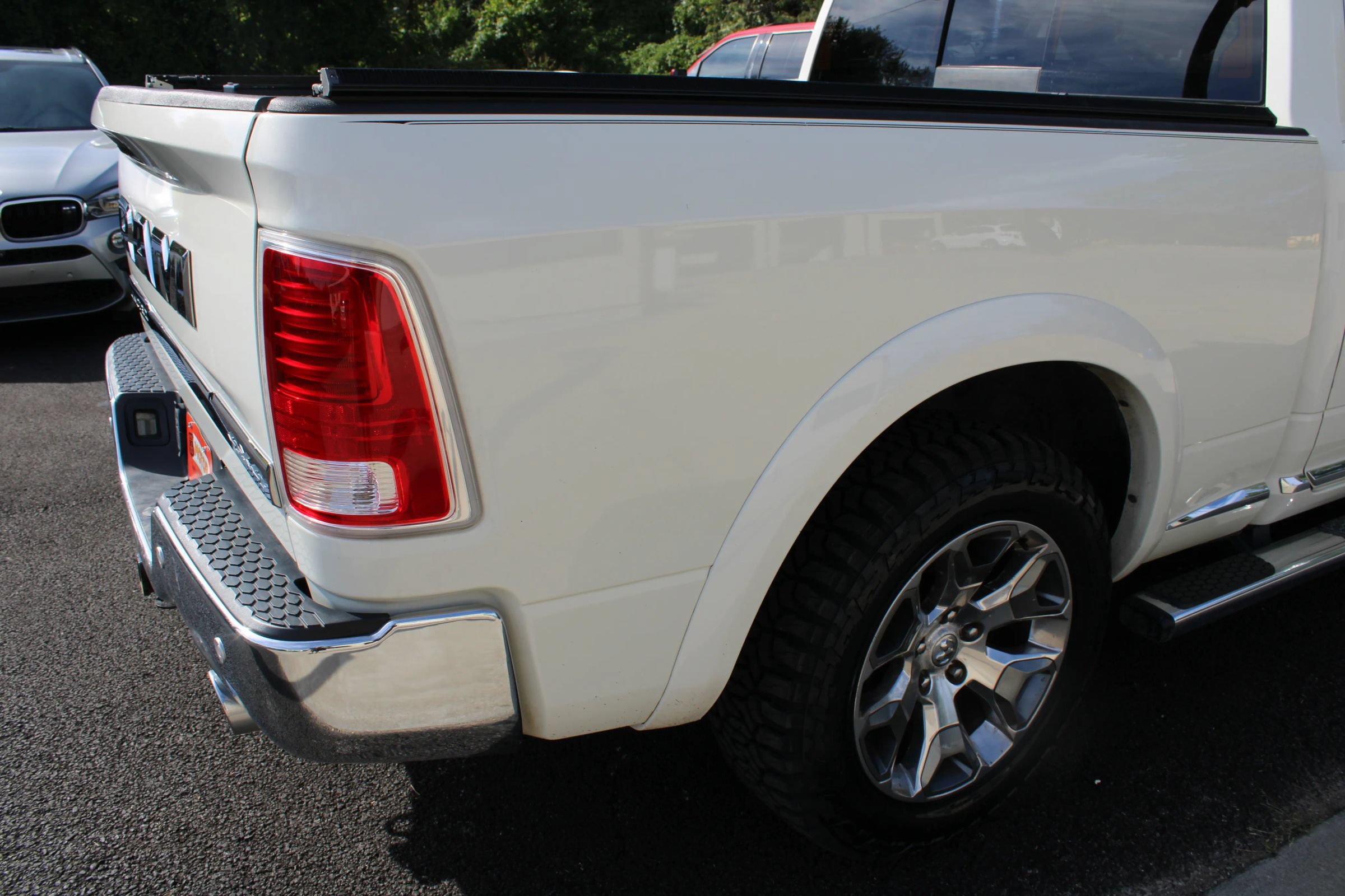 Used 2017 RAM 1500 Limited AWD/4WD image 9
