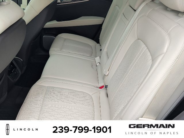 Used 2023 Lincoln Nautilus Black Label w/ Class II Trailer Tow Package AWD/4WD image 10
