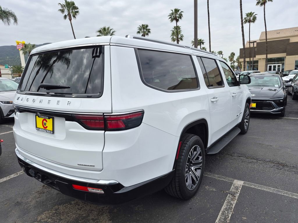 Used 2024 Jeep Wagoneer L Series II image 7