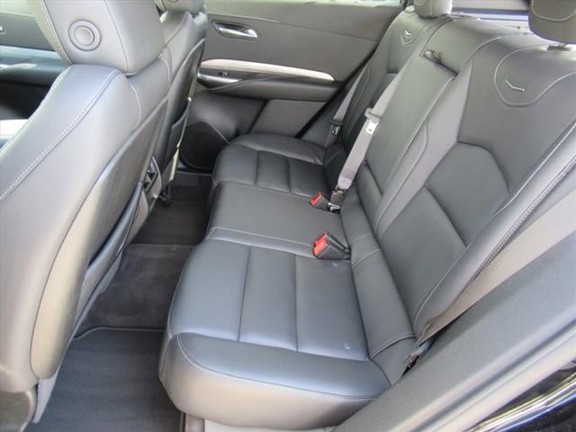Certified 2025 Cadillac XT4 Premium Luxury image 30
